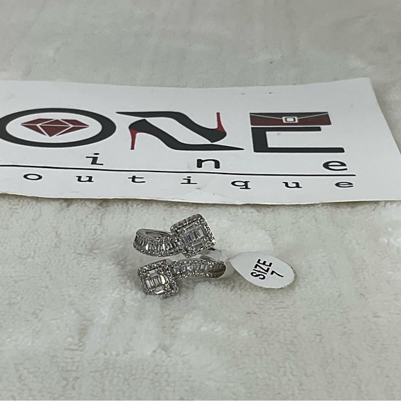 Super Duo Bangle and Zirconia Ring🎄🔥 - Picture 6 of 10